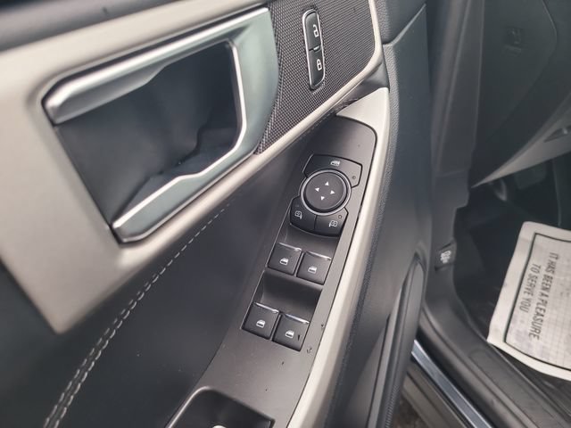 Certified 2024 Ford Explorer XLT AWD/4WD image 11