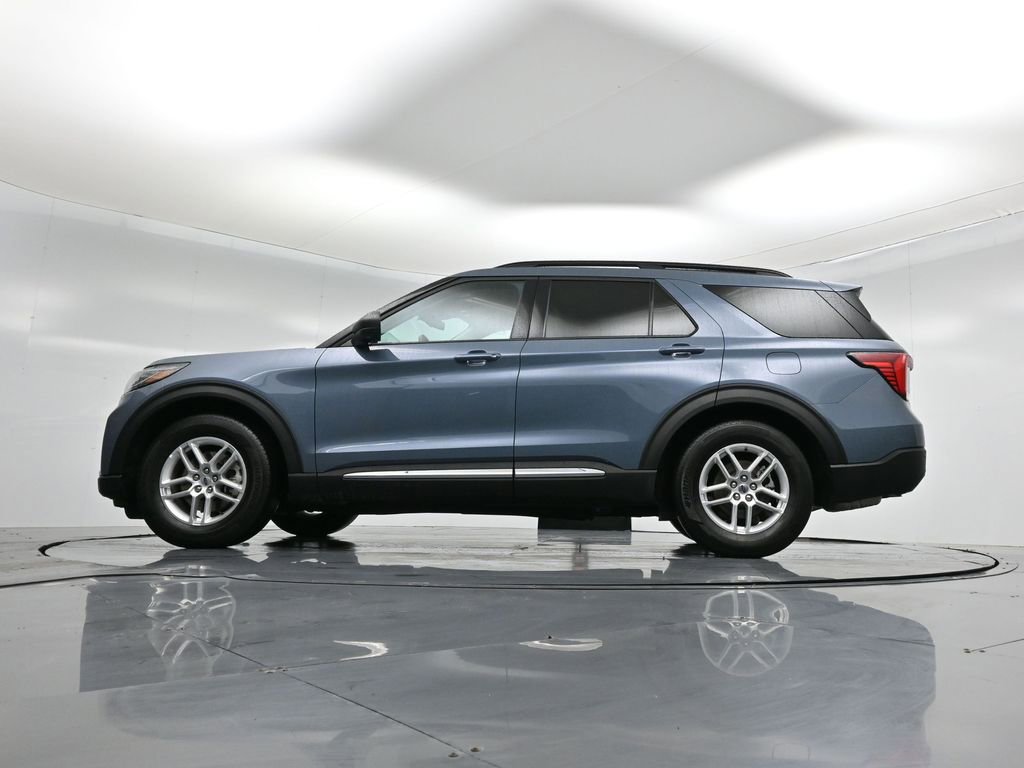 Certified 2025 Ford Explorer Active image 53