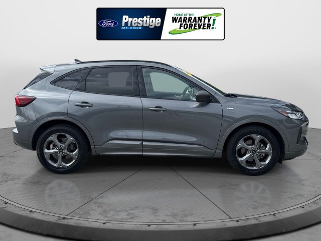 Certified 2023 Ford Escape ST-Line FWD image 3