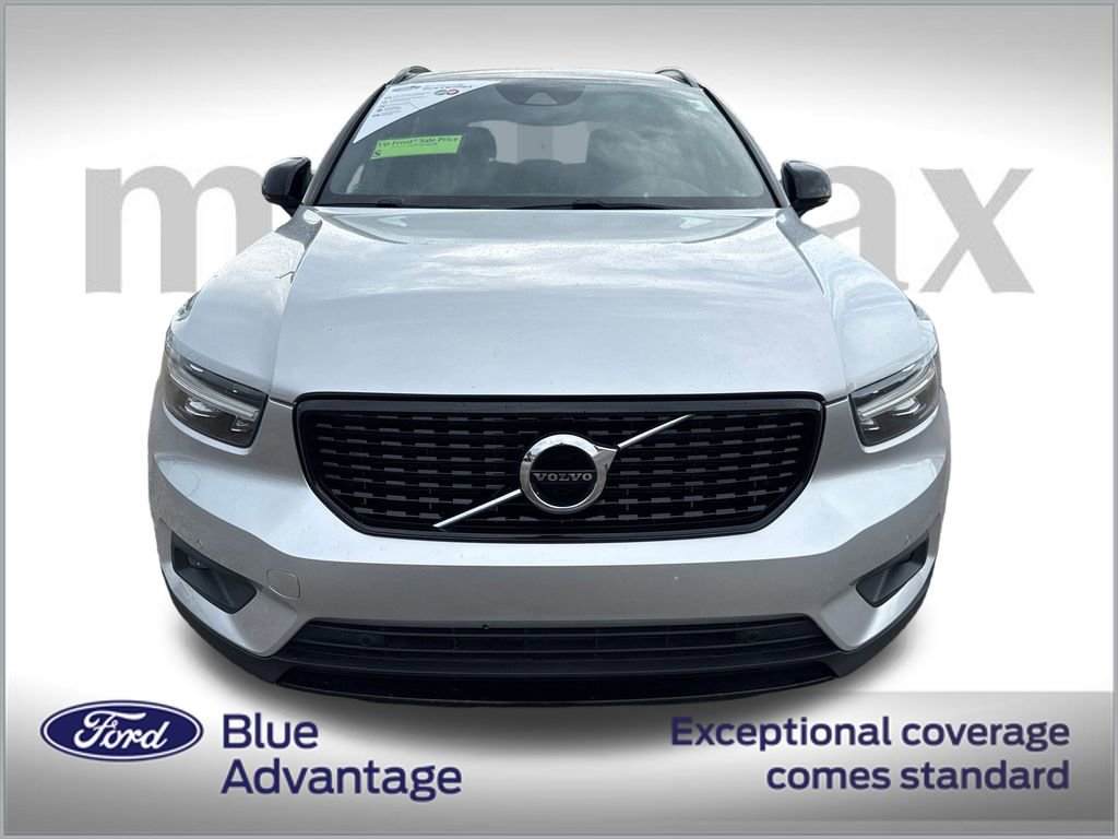 Used 2019 Volvo XC40 T5 R-Design image 11