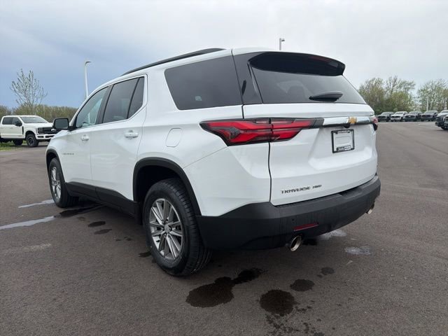Used 2023 Chevrolet Traverse LT image 3