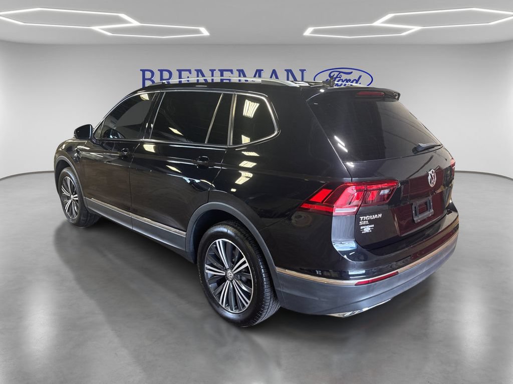 Used 2018 Volkswagen Tiguan SEL AWD/4WD image 9