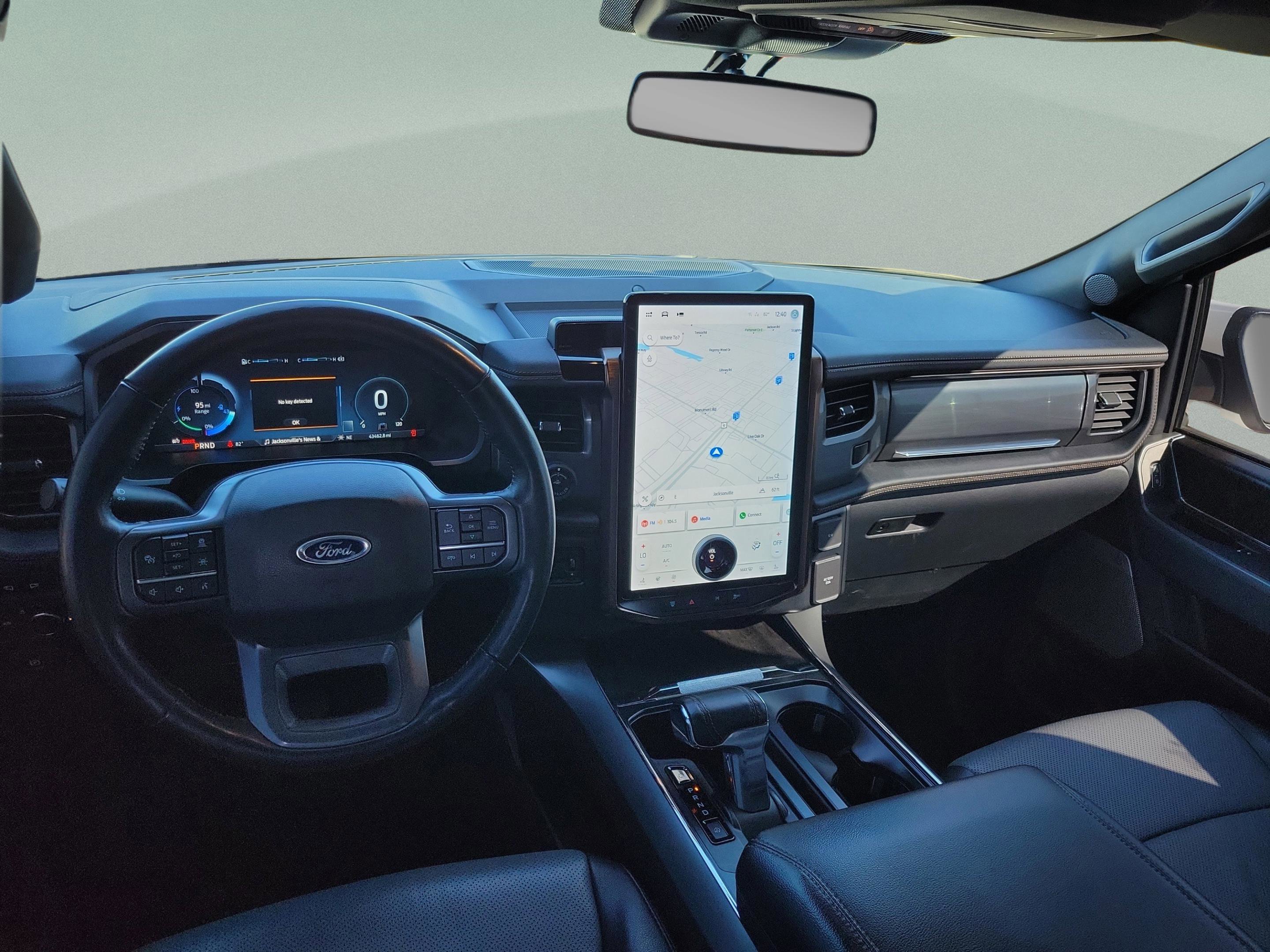 Certified 2022 Ford F150 Lightning Lariat w/ Equipment Group 511A High image 18