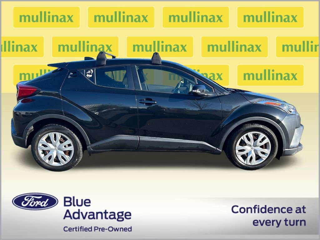 Used 2019 Toyota C-HR LE FWD image 2