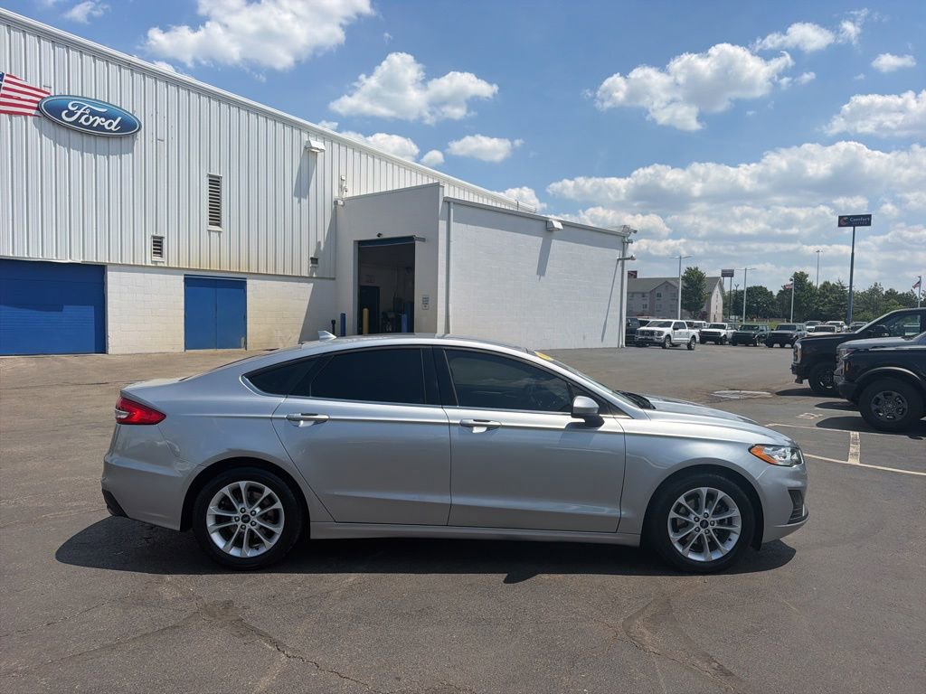 Certified 2020 Ford Fusion SE FWD image 9