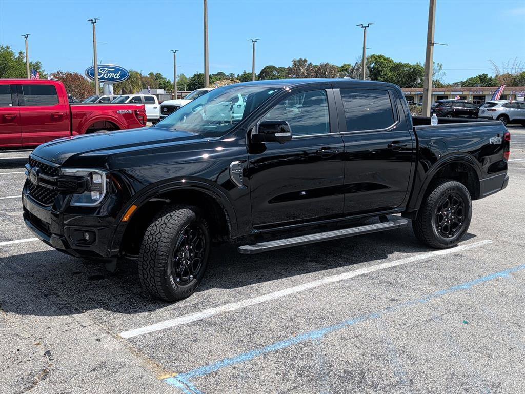 Certified 2025 Ford Ranger Lariat w/ FX4 Off-Road Package image 2