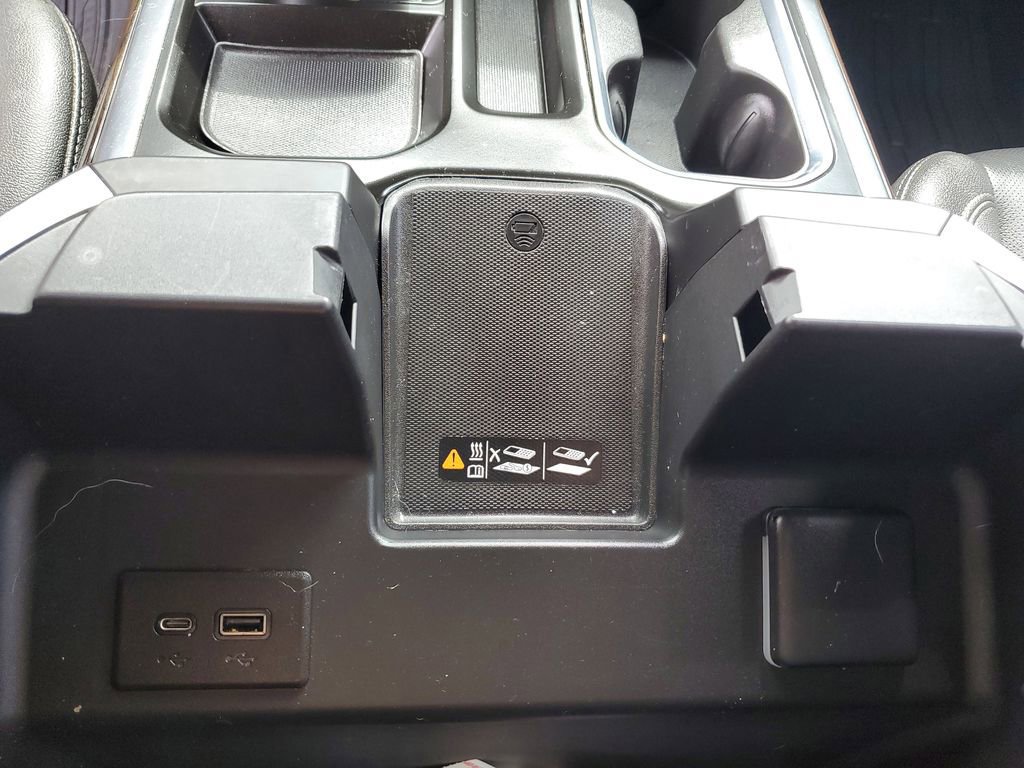 Used 2022 GMC Sierra 1500 SLT w/ SLT Premium Package AWD/4WD image 28