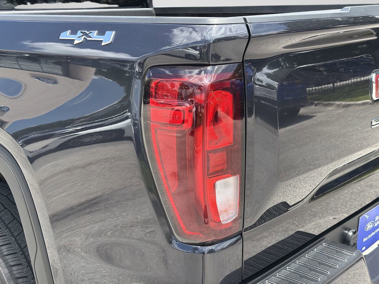 Used 2024 GMC Sierra 1500 Elevation AWD/4WD image 7