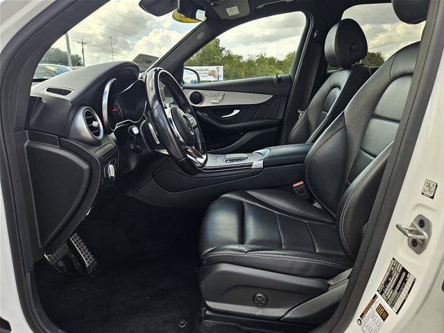 Used 2022 Mercedes-Benz GLC 300 w/ AMG Line image 14