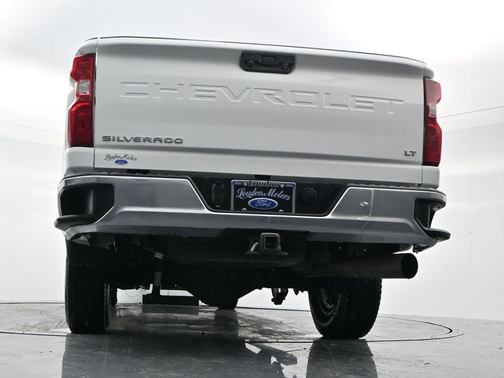 Used 2025 Chevrolet Silverado 2500 LT w/ Convenience Package image 11