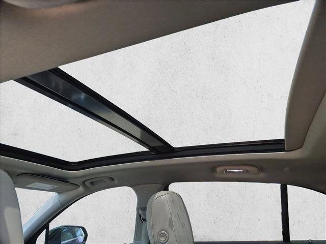 Used 2023 Cadillac XT4 Premium Luxury FWD image 19