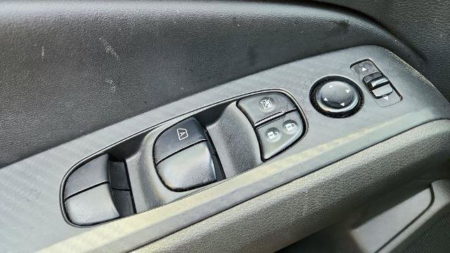 Used 2024 Nissan Altima 2.5 SV FWD image 19