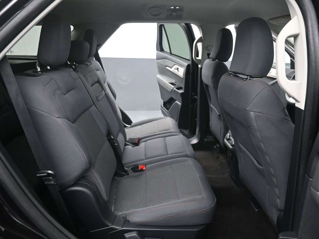 Certified 2025 Ford Explorer Active RWD image 10