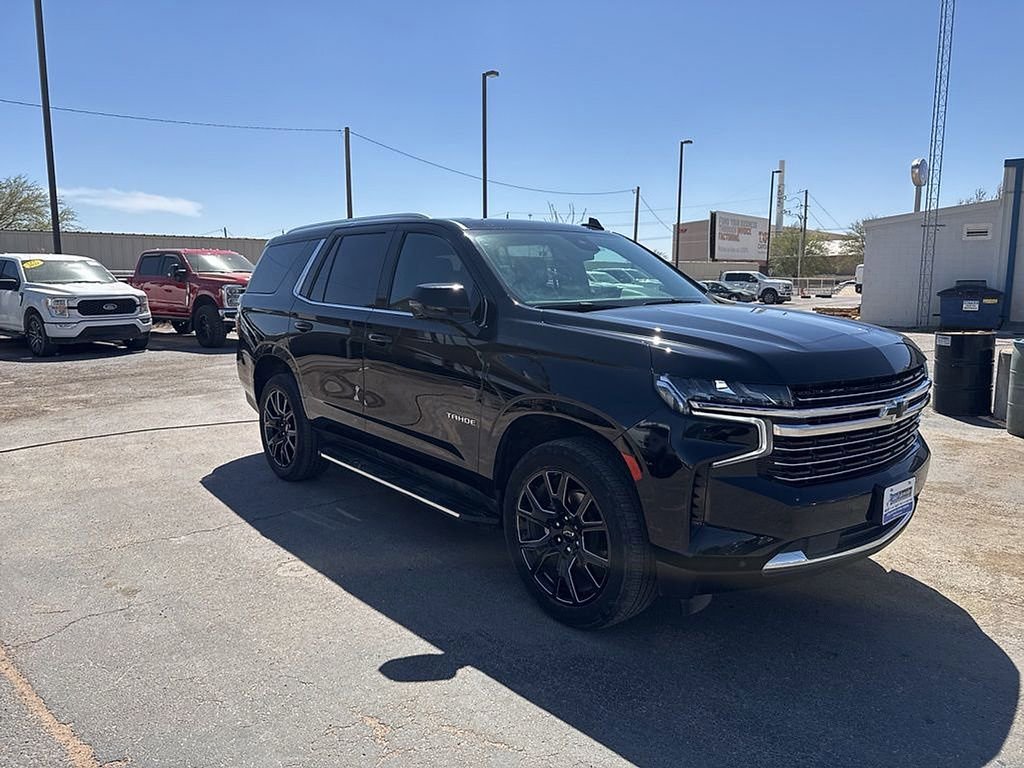 Used 2024 Chevrolet Tahoe LT w/ LT Signature Package image 7