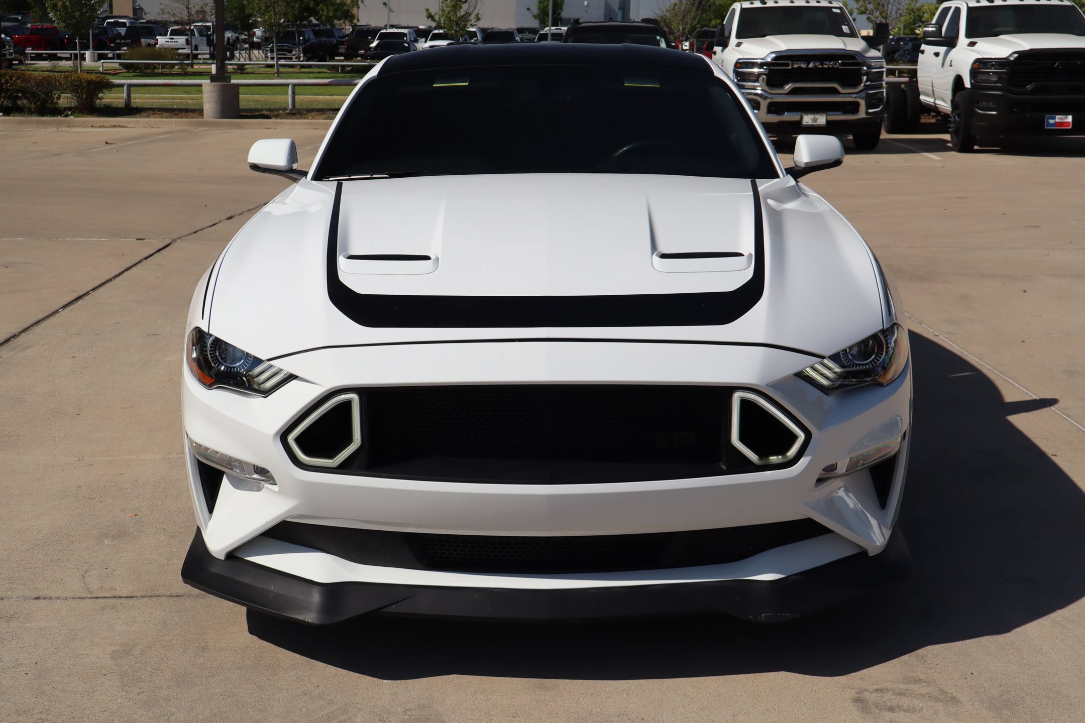 Certified 2020 Ford Mustang GT Premium w/ Black Accent Package RWD image 9