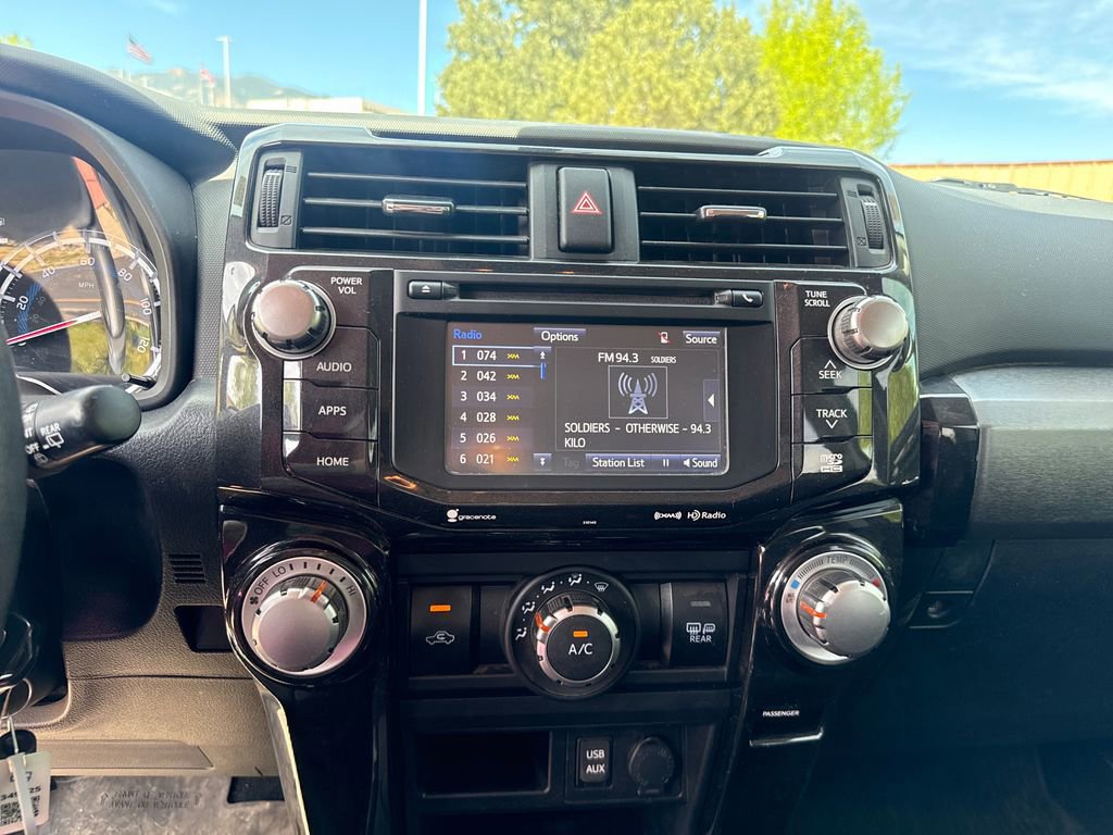 Used 2018 Toyota 4Runner TRD Off-Road Premium AWD/4WD image 22