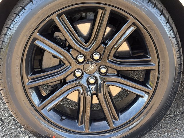 Certified 2024 Ford Edge ST-Line AWD/4WD image 16