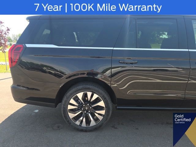 Certified 2025 Ford Expedition Max Platinum w/ Driver's Package AWD/4WD image 11