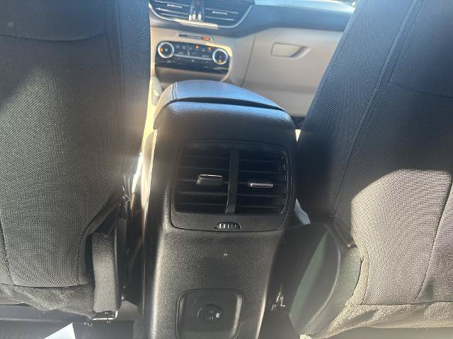 Certified 2022 Ford Escape SE w/ Cold Weather Package AWD/4WD image 14