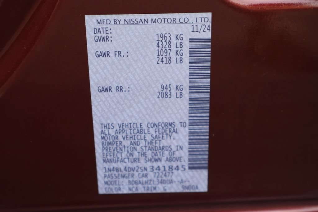 Used 2025 Nissan Altima 2.5 SV FWD image 35