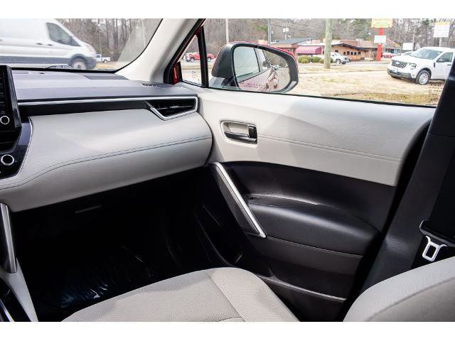Used 2022 Toyota Corolla Cross LE image 15