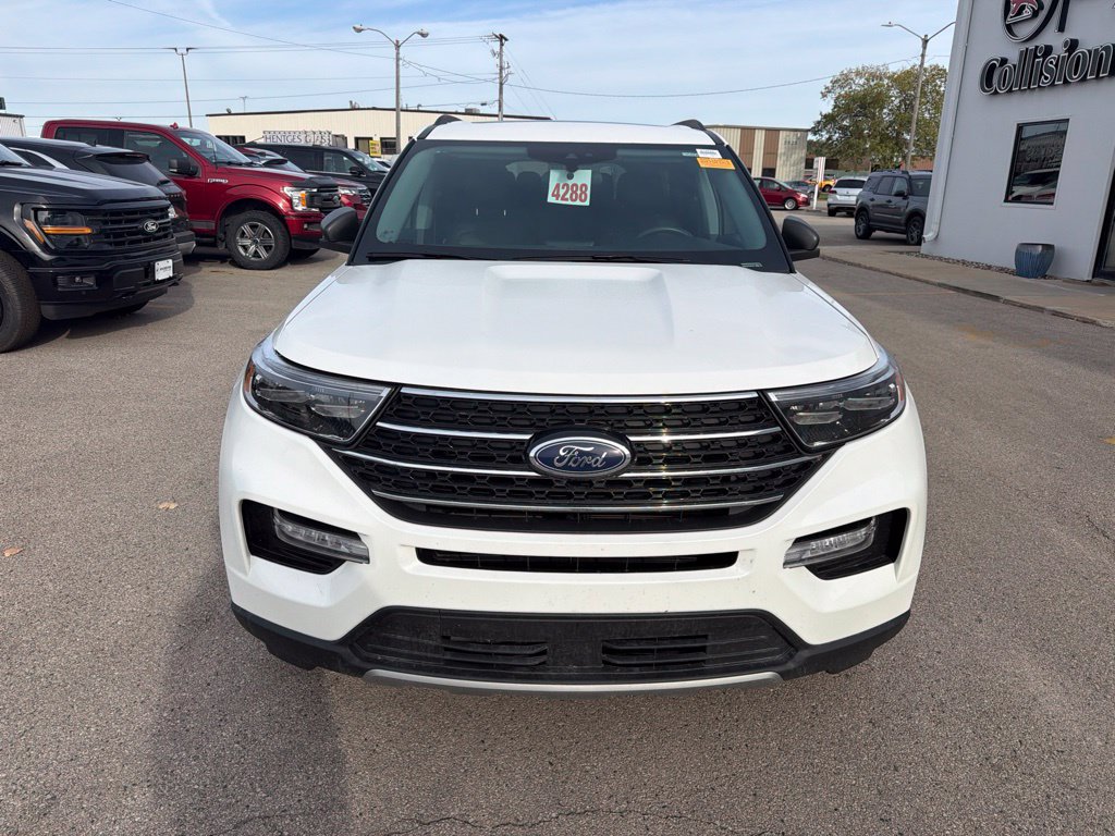 Certified 2023 Ford Explorer XLT w/ Equipment Group 202A AWD/4WD image 2