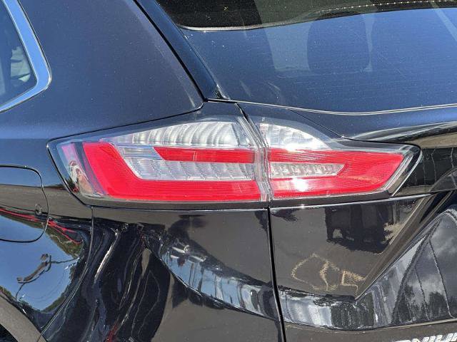 Certified 2024 Ford Edge Titanium image 9