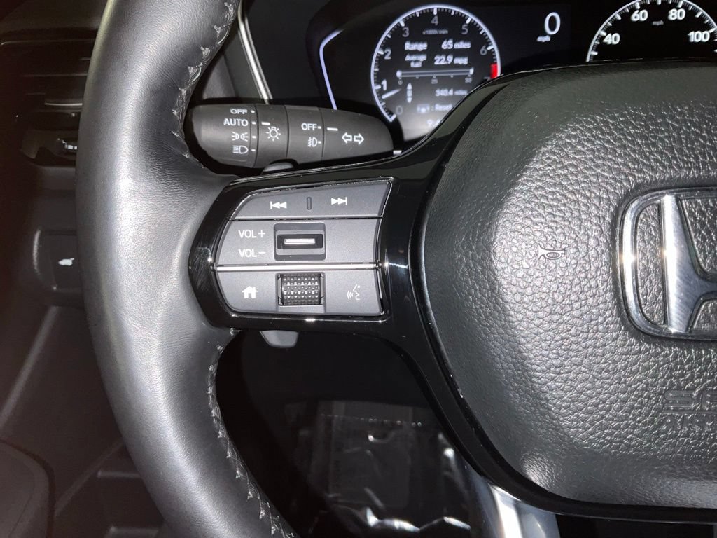 Used 2023 Honda Pilot EX-L image 25