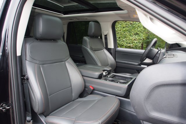 Certified 2025 Ford Expedition Active RWD image 11