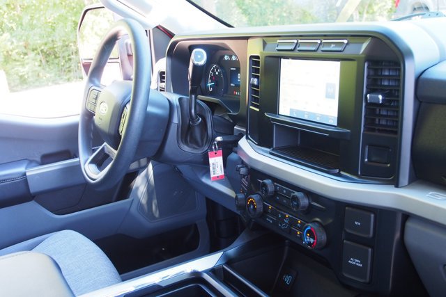 Certified 2024 Ford F250 XLT w/ Camper Package AWD/4WD image 11