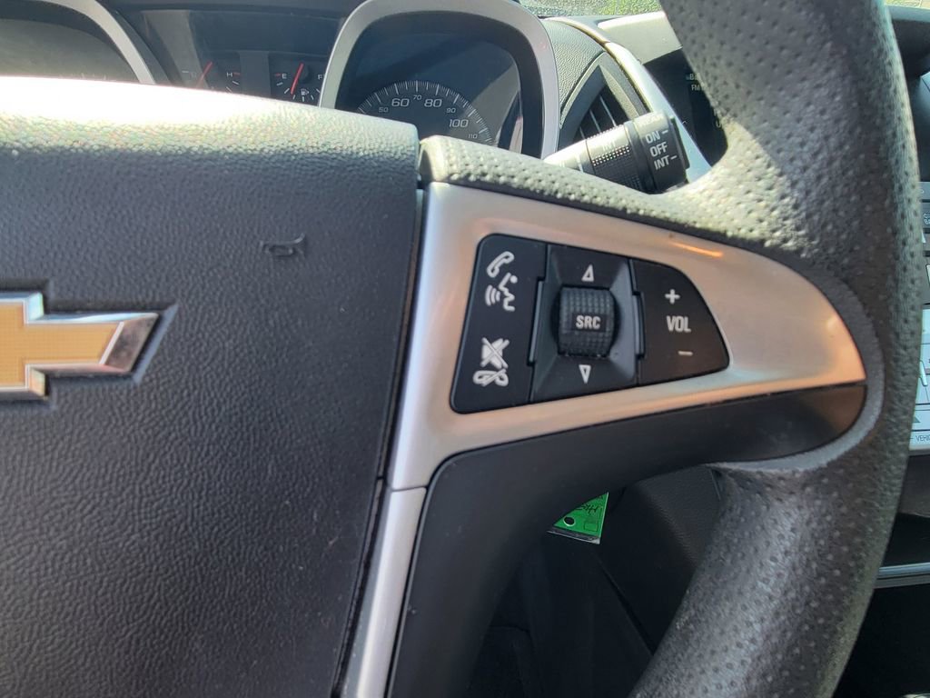 Used 2017 Chevrolet Equinox LT image 21