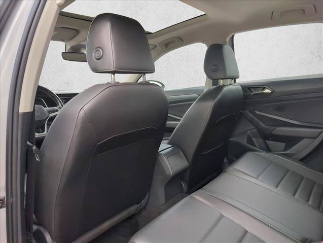 Used 2024 Volkswagen Jetta SE FWD image 17