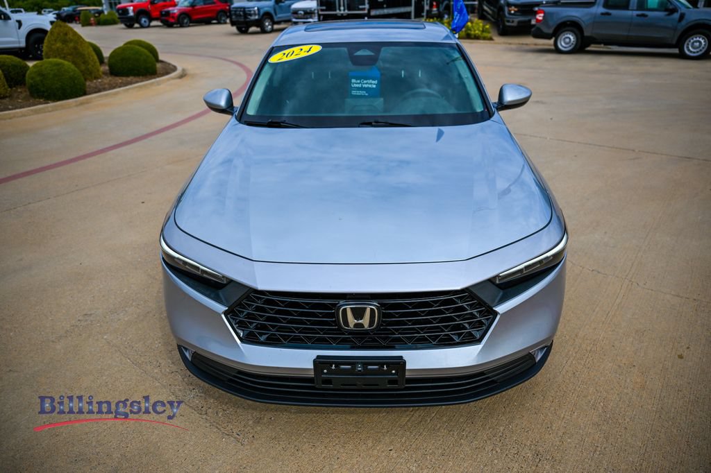 Used 2024 Honda Accord EX image 2