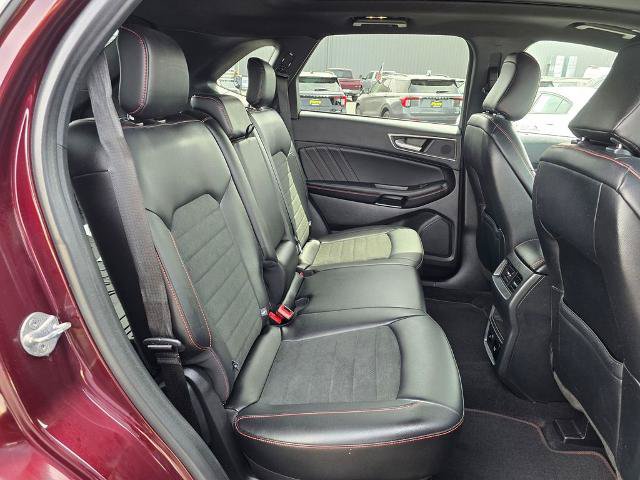 Certified 2022 Ford Edge ST-Line w/ Class II Trailer Tow Package AWD/4WD image 14