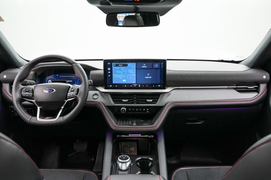 Certified 2025 Ford Explorer ST image 15