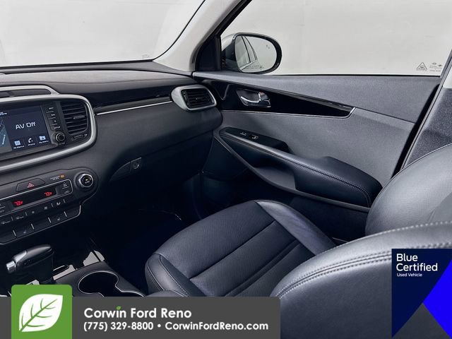 Used 2019 Kia Sorento SX image 29