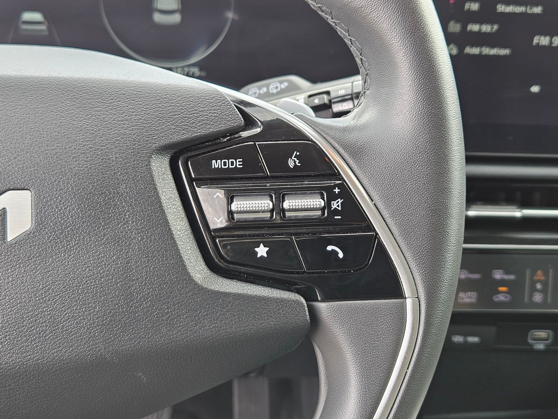 Used 2024 Kia Niro Wind FWD image 20