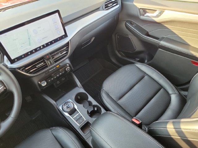 Certified 2024 Ford Escape Platinum AWD/4WD image 31