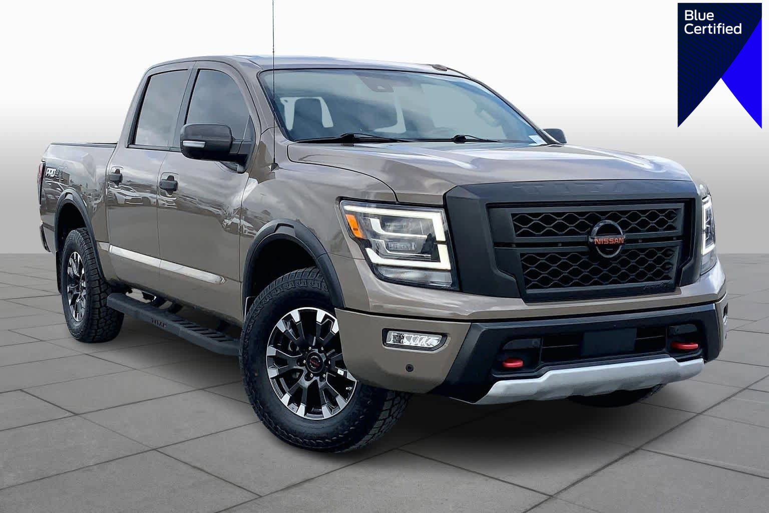 Used 2021 Nissan Titan PRO-4X w/ Pro-4x Convenience Package image 1