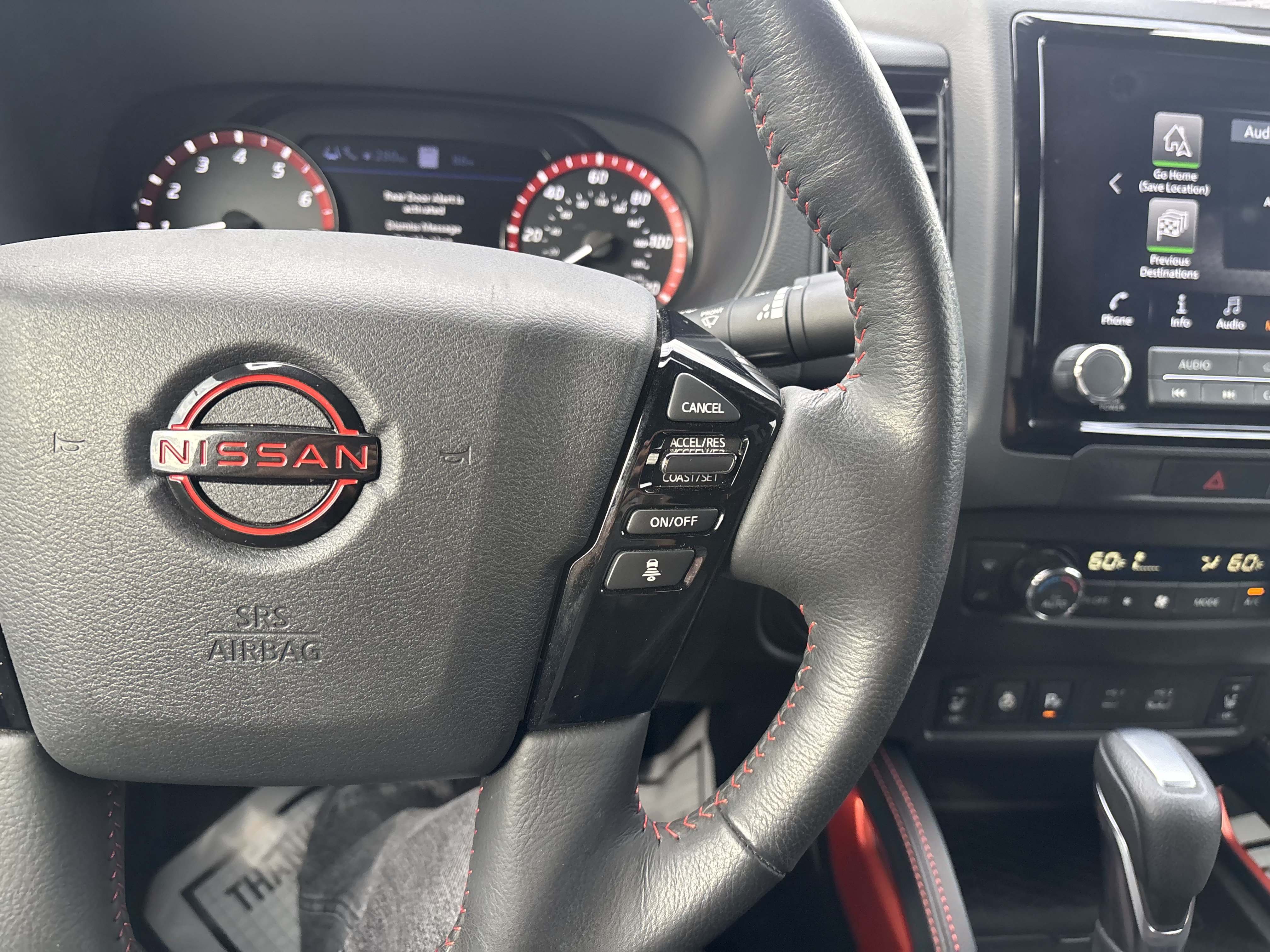 Used 2022 Nissan Frontier Pro-X RWD image 28