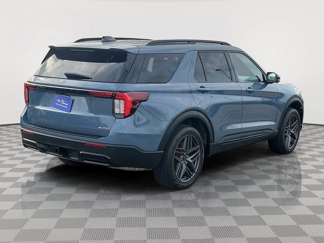 Certified 2025 Ford Explorer ST-Line w/ Premium Package AWD/4WD image 4