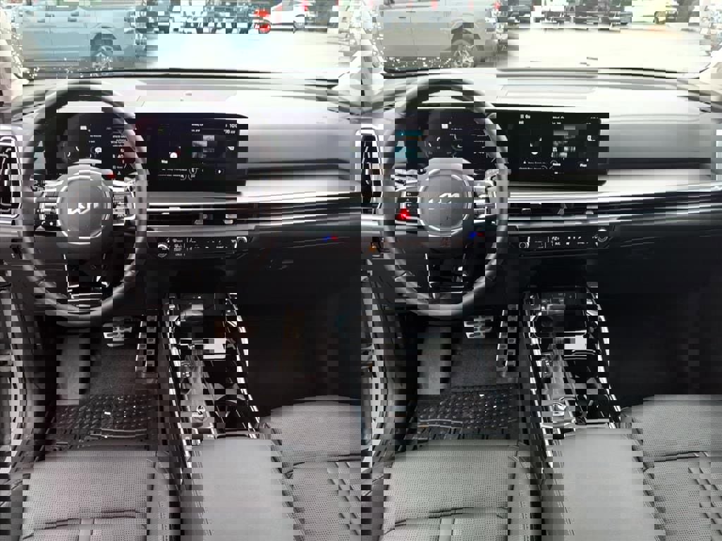 Used 2024 Kia Sorento SX image 12