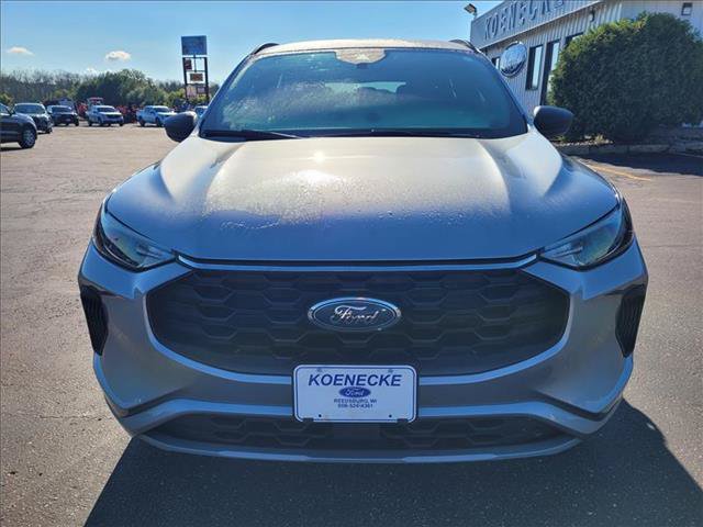 Certified 2023 Ford Escape ST-Line w/ Tech Pack #1 AWD/4WD image 4