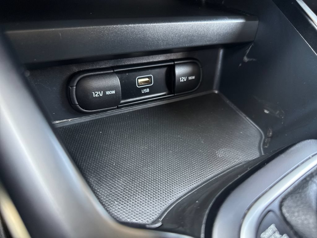 Used 2023 Kia Soul LX FWD image 23