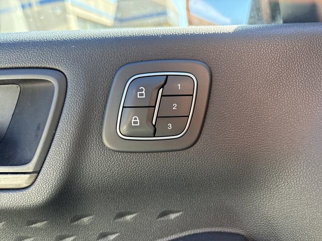 Certified 2020 Ford Escape Titanium image 41