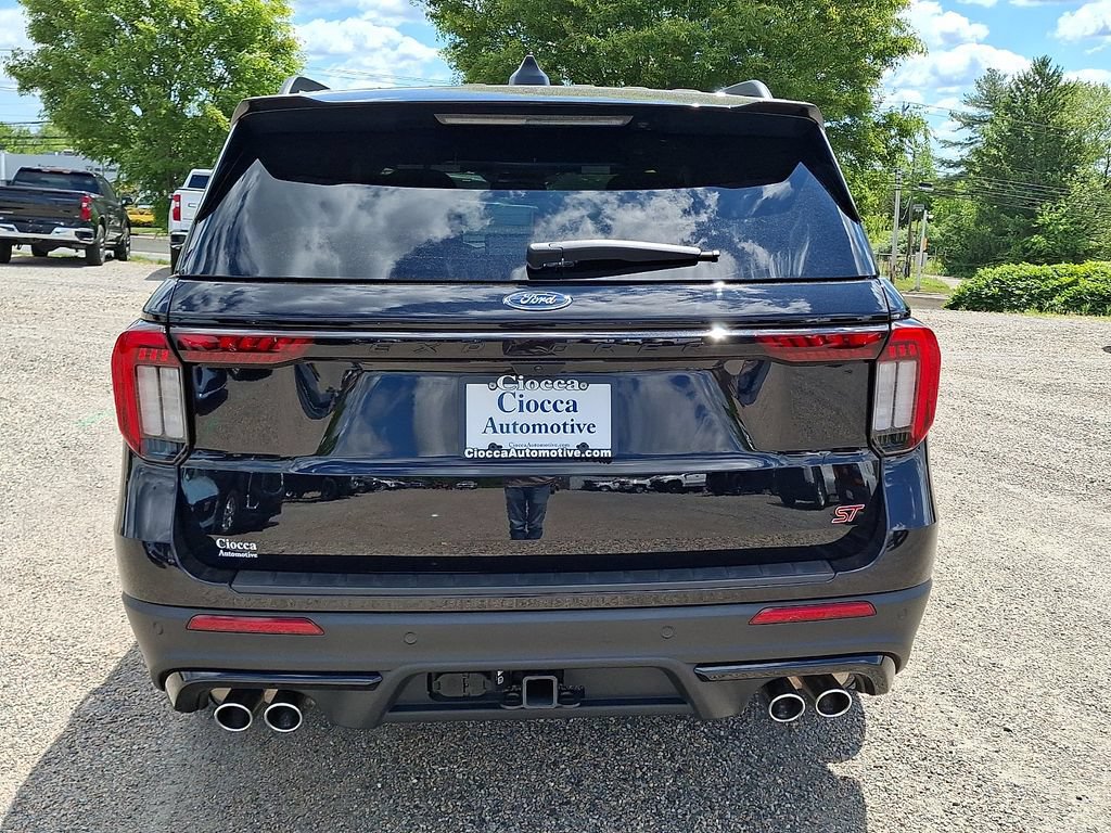 Certified 2025 Ford Explorer ST w/ Sun And Sound Package AWD/4WD image 8