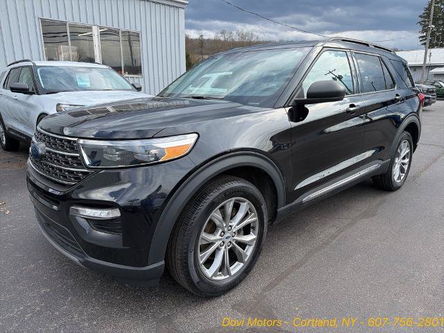 Certified 2022 Ford Explorer XLT w/ Equipment Group 202A AWD/4WD image 1