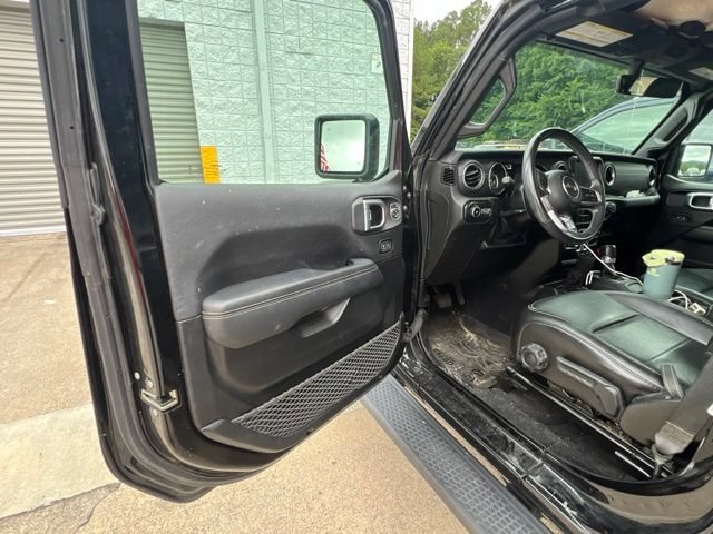 Used 2021 Jeep Wrangler Unlimited Sahara AWD/4WD image 30