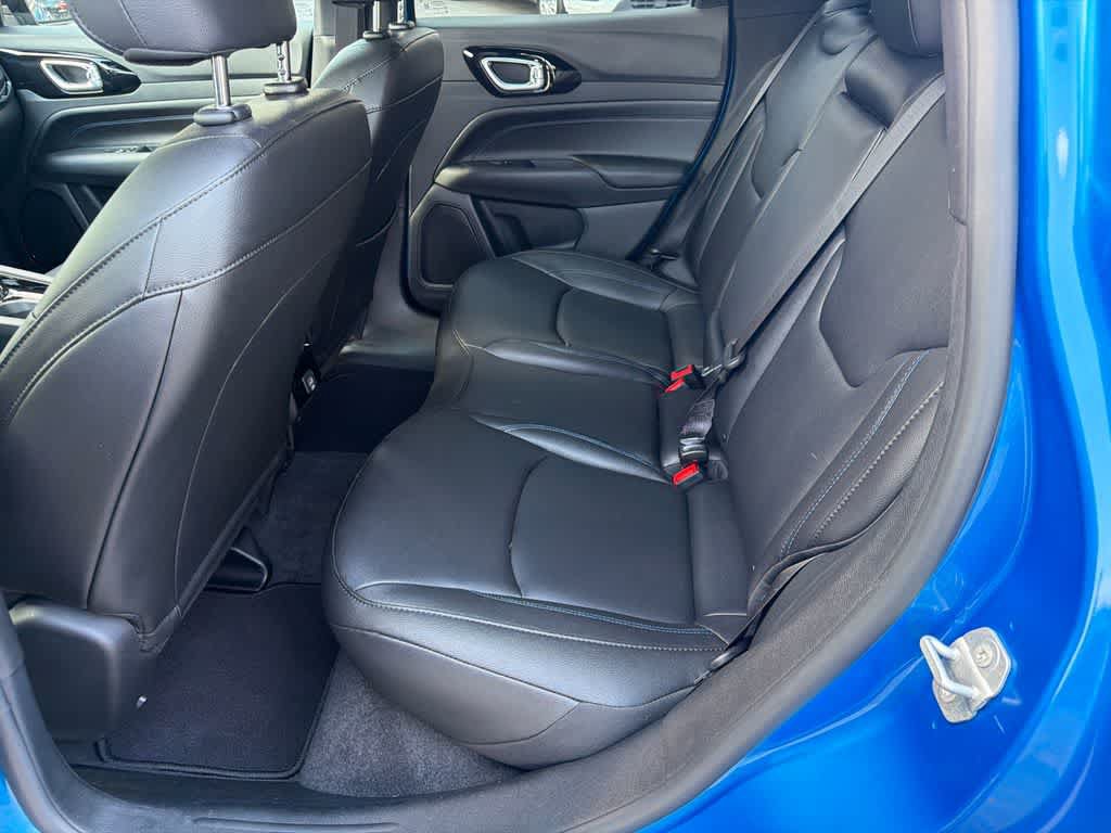 Used 2026 Jeep Compass Limited AWD/4WD image 18