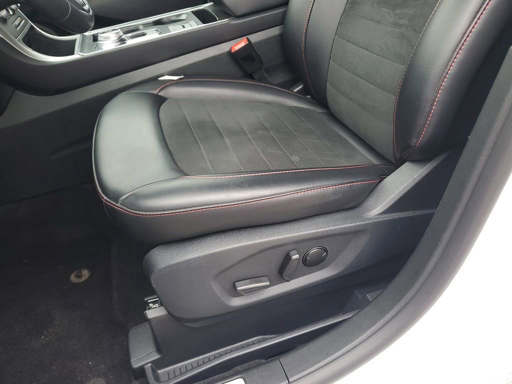 Certified 2024 Ford Edge ST-Line image 15